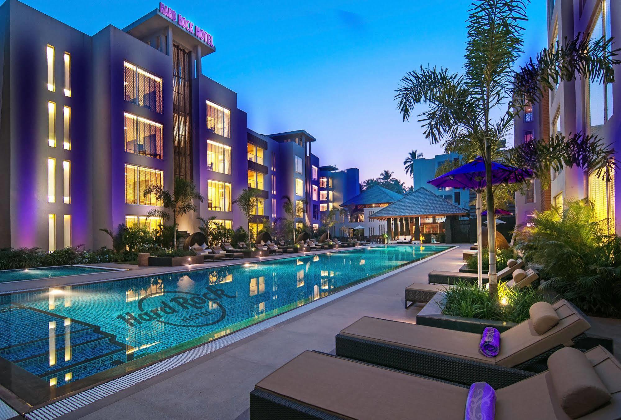 Hard Rock Hotel Goa Calangute Exterior photo The pool at the W Bangkok