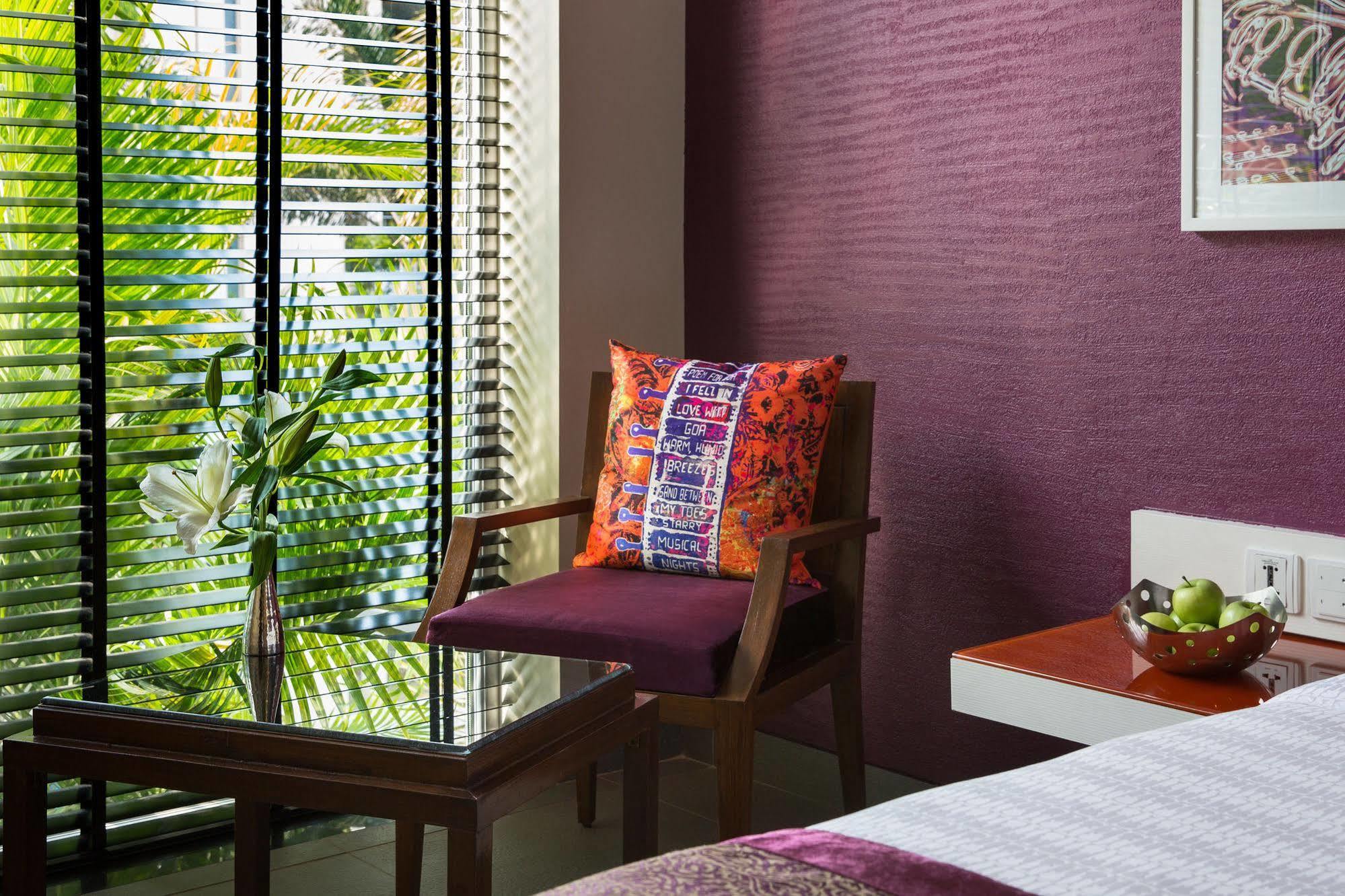 Hard Rock Hotel Goa Calangute Exterior photo A room at the Taj Bengal